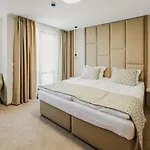 Hotel Park Service Perfected *